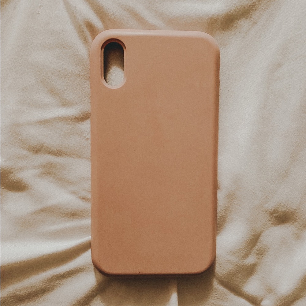 light pink iphone xr phone case